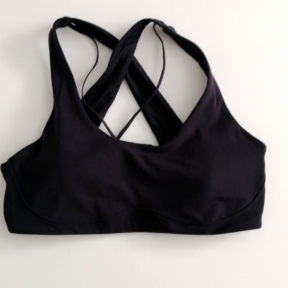 Lululemon EUC Light Support Yoga Bra Nulu A/B cup